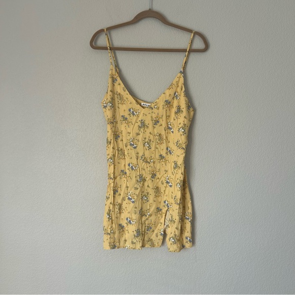 Reformation Marlowe Dress in Felicity - Picture 2 of 6